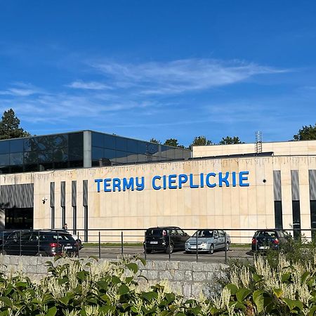 Sweet Home Cieplice Mountain View Apartament By The Main Park And Thermal Pools Jelenia Góra Exterior foto
